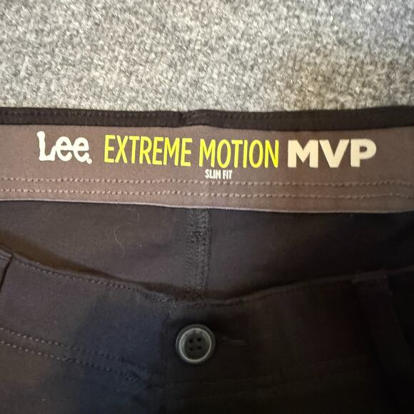 Lee Pants Mens 33x34 Black Extreme Motion MVP Straight Leg Chino Stretch Casual - Picture 6 of 11